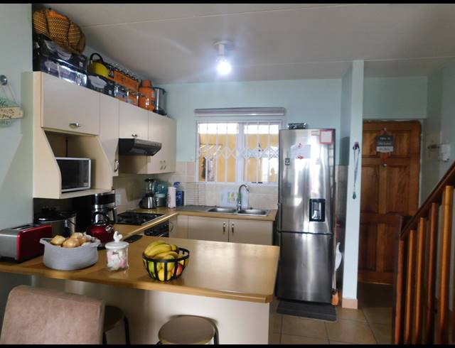 2 BEDROOM DUPLEX FOR SALE IN CAVERSHAM GLEN